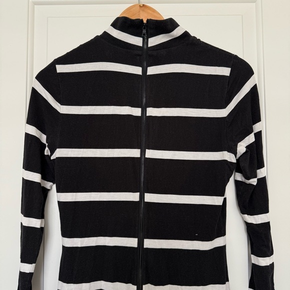 Alice + Olivia Black White Striped Mock Neck Mini Dress | Chic | Trendy 8 - Picture 7 of 13